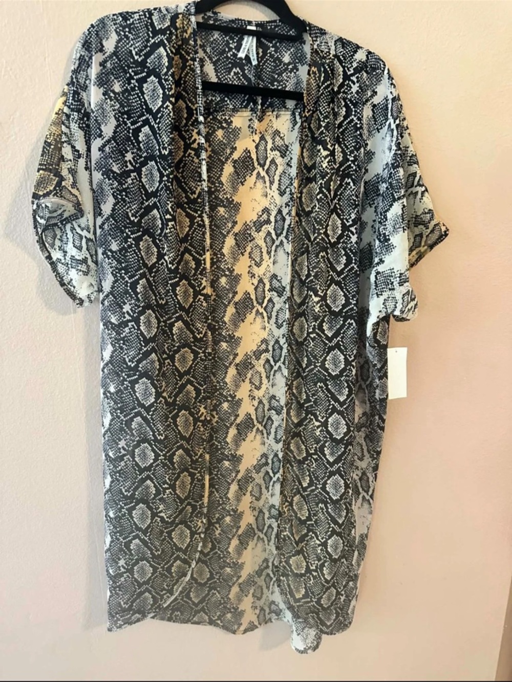 Live 4 Truth Snake-Print Open Front Kimono - Black & Cream. NWT